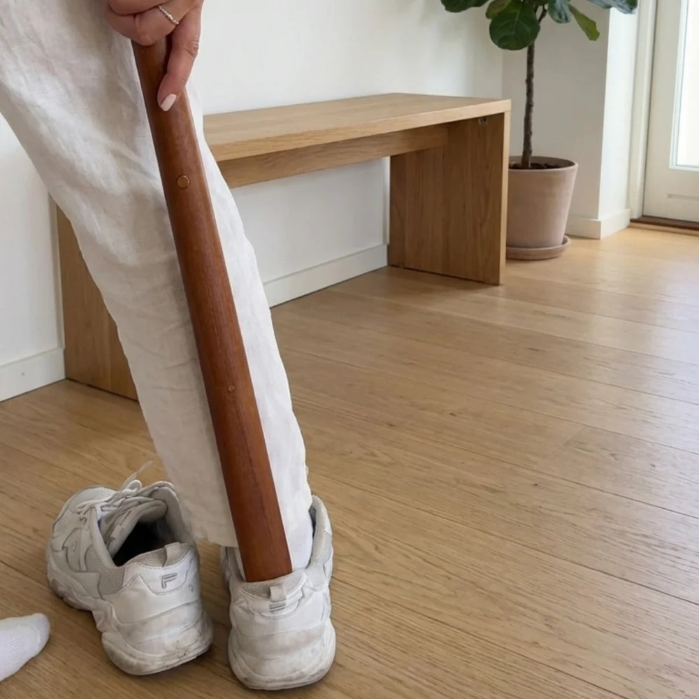 Magneettinen kenkälusikka umpipuuta – 55 cm
