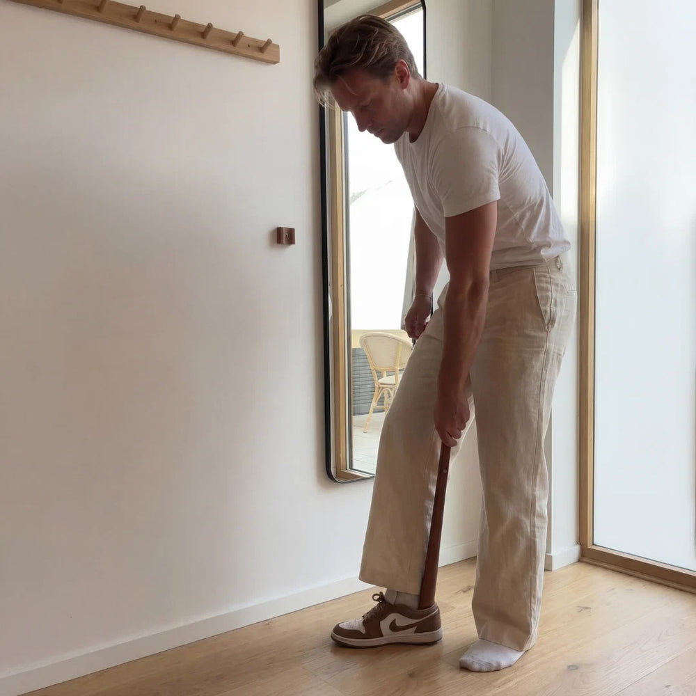 Magneettinen kenkälusikka umpipuuta – 55 cm